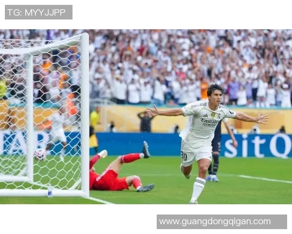 中超精彩对决AC米兰与皇马互交白卷十大进球瞬间回顾引发全场热潮